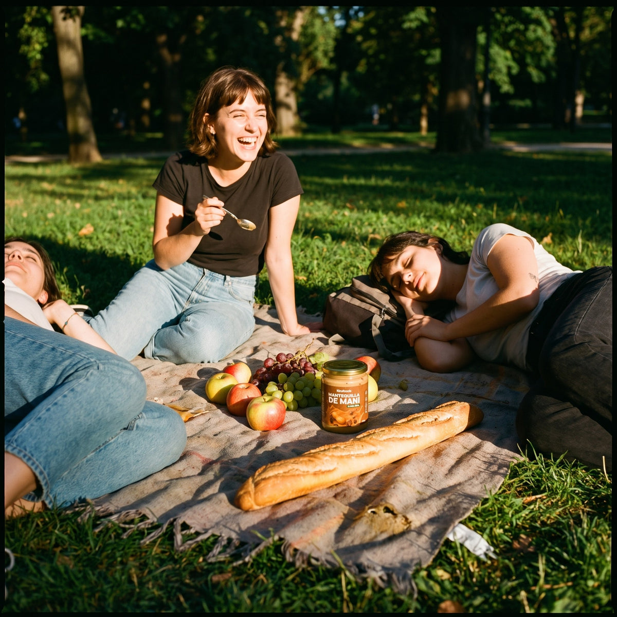Mantequilla de Maní + Cacao Nibs 450 g — en un picnic