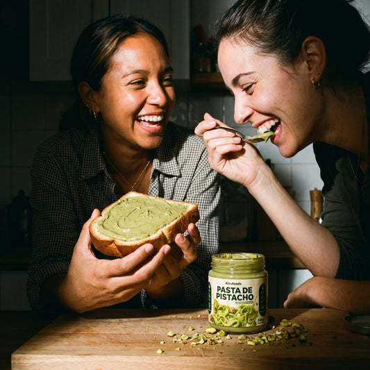 Pasta de Pistacho con Chocolate Blanco 240 g — en la cocina